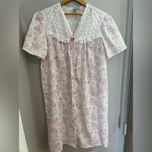 Penman’s Vintage White & Pink Floral Button Up Nightgown M